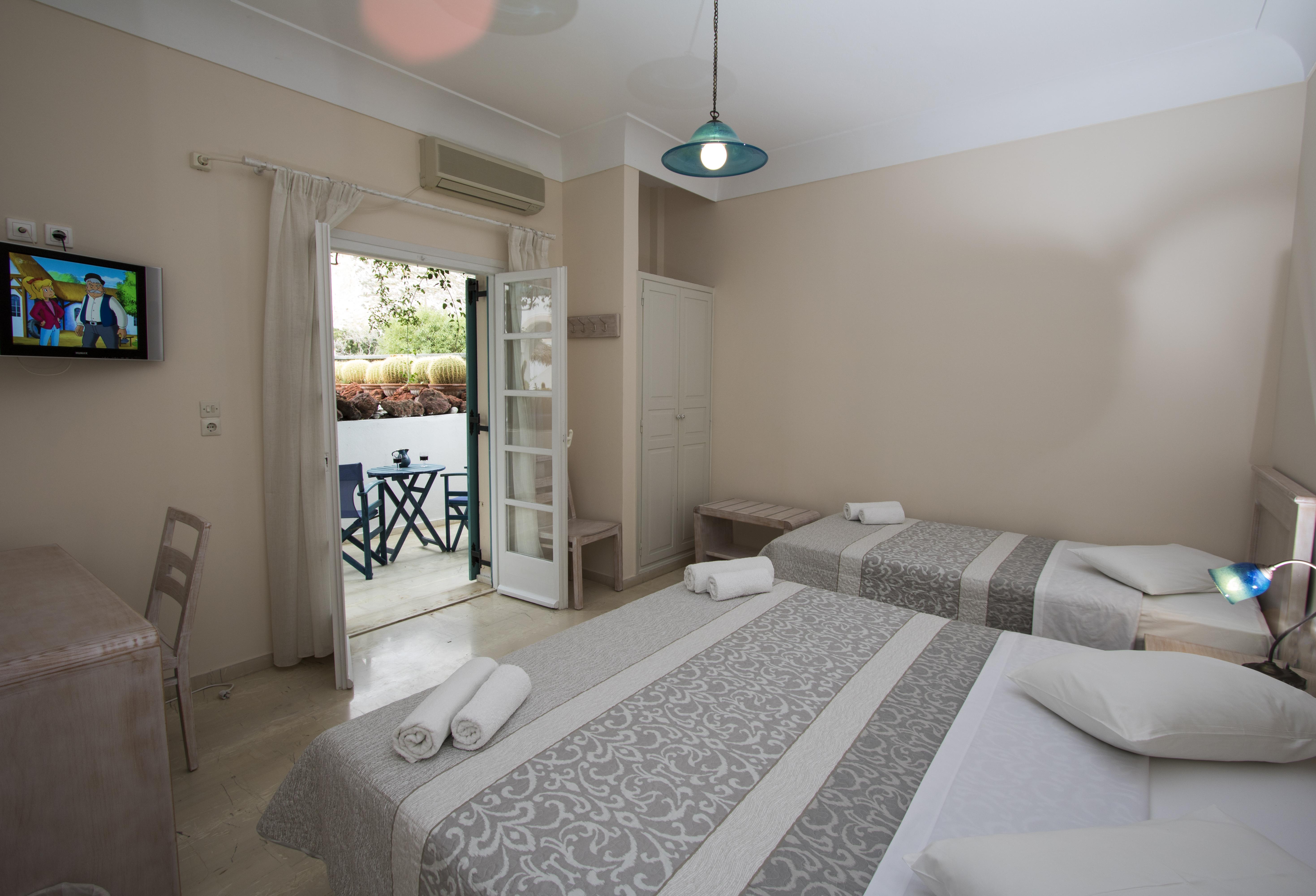 Hotel Andreas Камарі Екстер'єр фото
